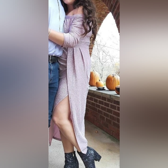 Pink shimmery dress! ๐ - Picture 1 of 4